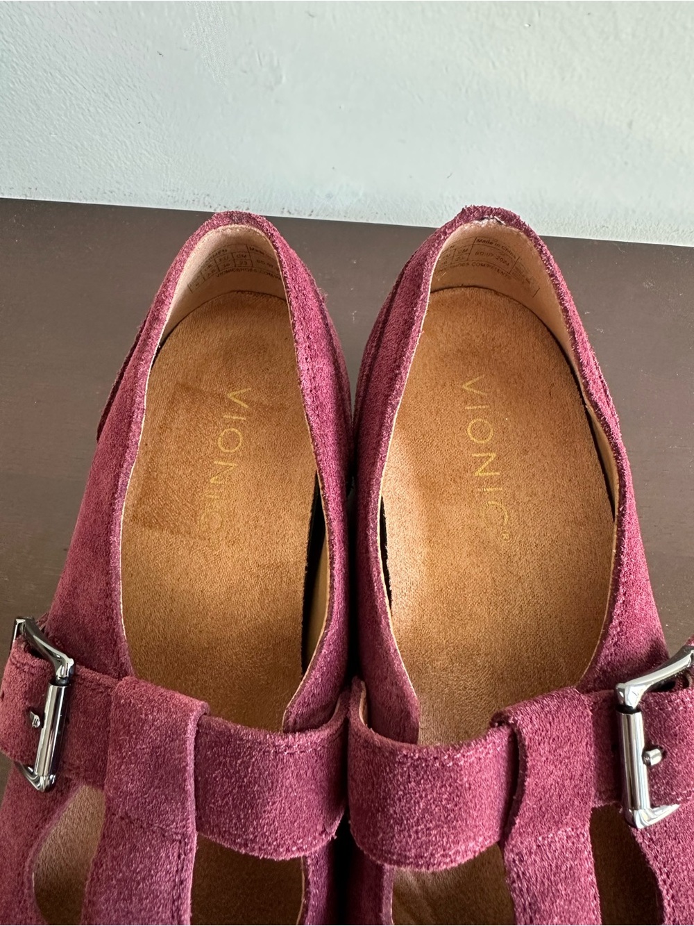 Vionic Women's Carmen T-Strap Loafer Suede Port Wine Size 6 - Picture 7 of 10